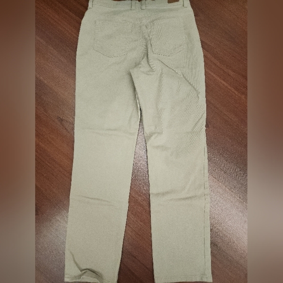 Gloria Vanderbilt stylish khaki jeans EUC Size 10 - Picture 4 of 10